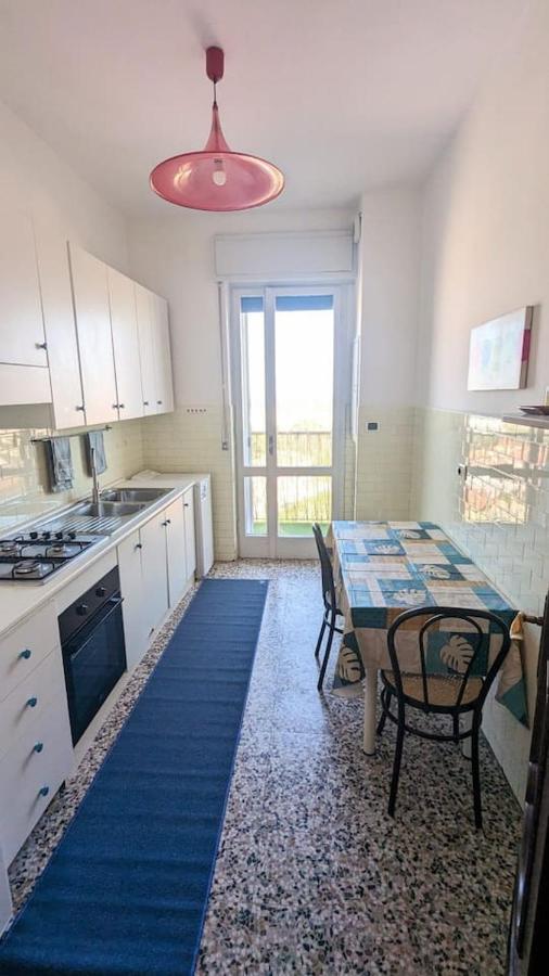 Appartamento La Terrazza Del Re Vercelli Esterno foto